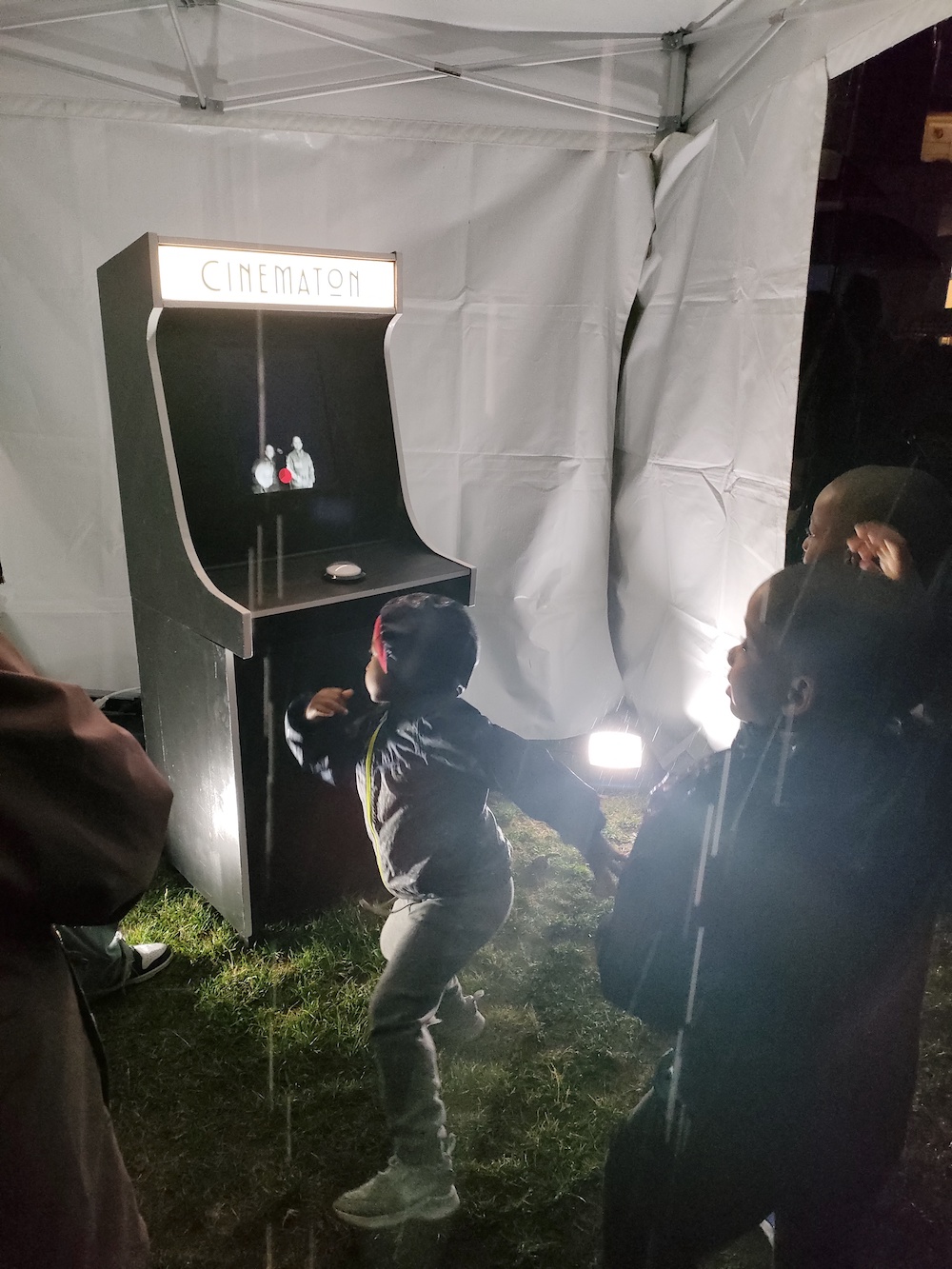 Cinematon @ NuitBlanche - arcade booth
